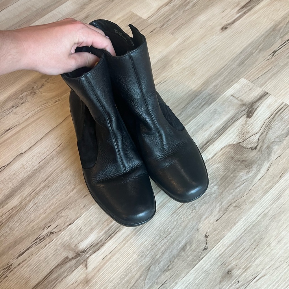 Clark Suede and Leather Boots - Picture 3 of 7